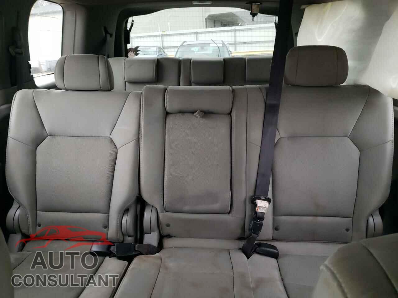 HONDA PILOT 2011 - 5FNYF4H25BB082150