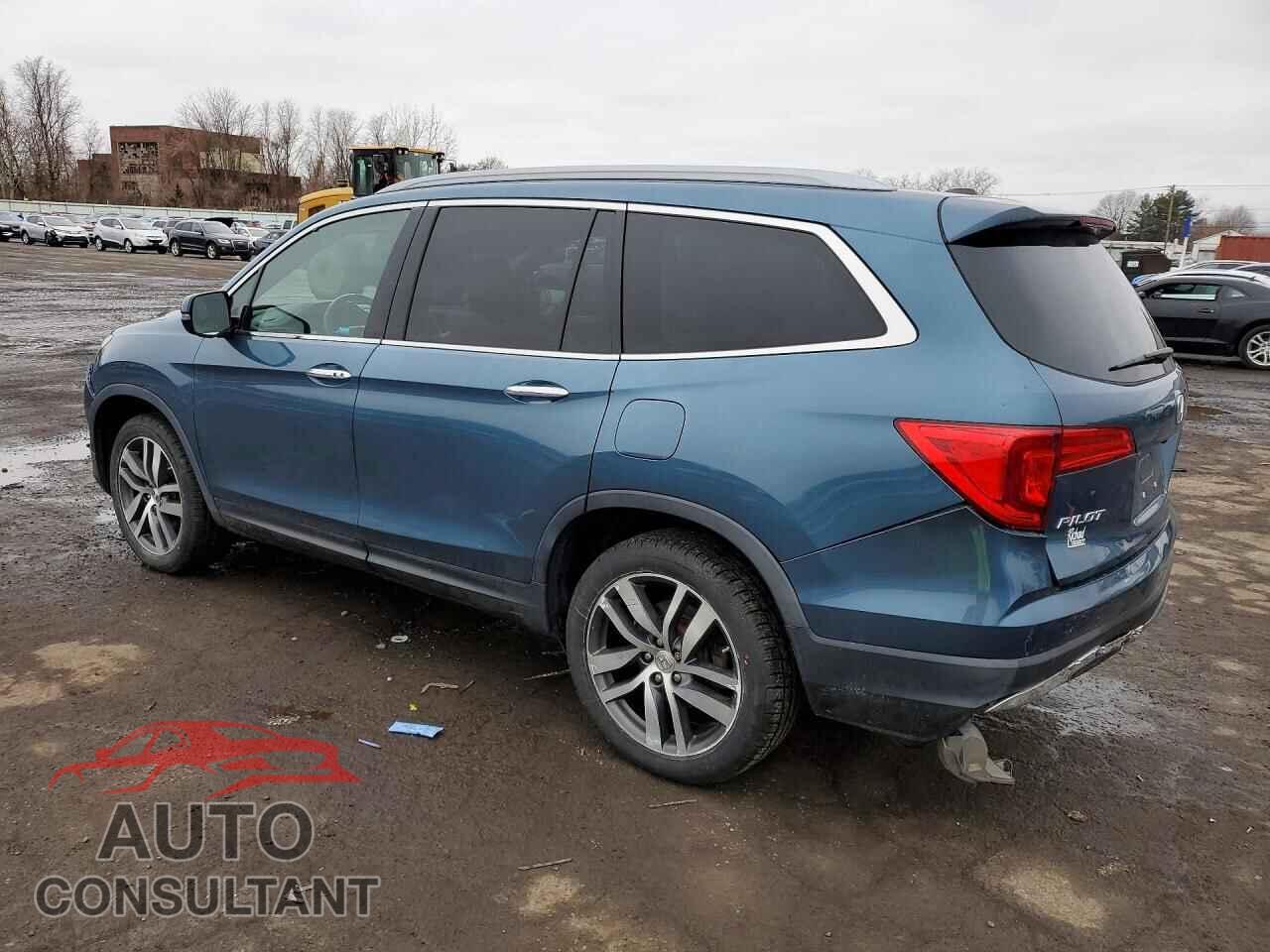 HONDA PILOT 2017 - 5FNYF6H99HB081164