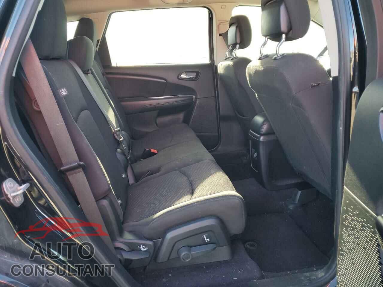 DODGE JOURNEY 2018 - 3C4PDCBBXJT243841