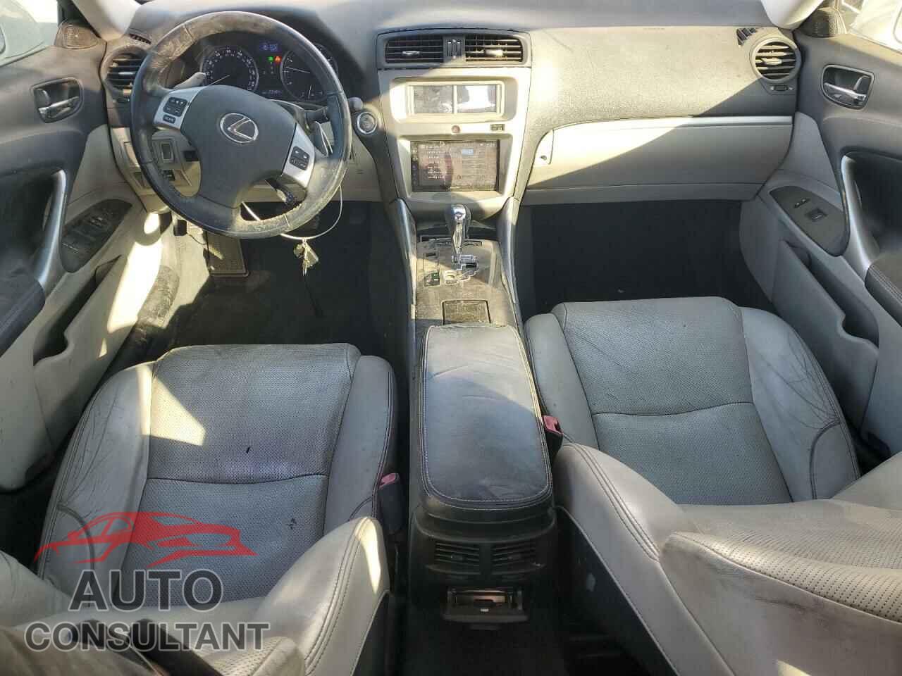LEXUS IS 2011 - JTHBF5C21B5144016