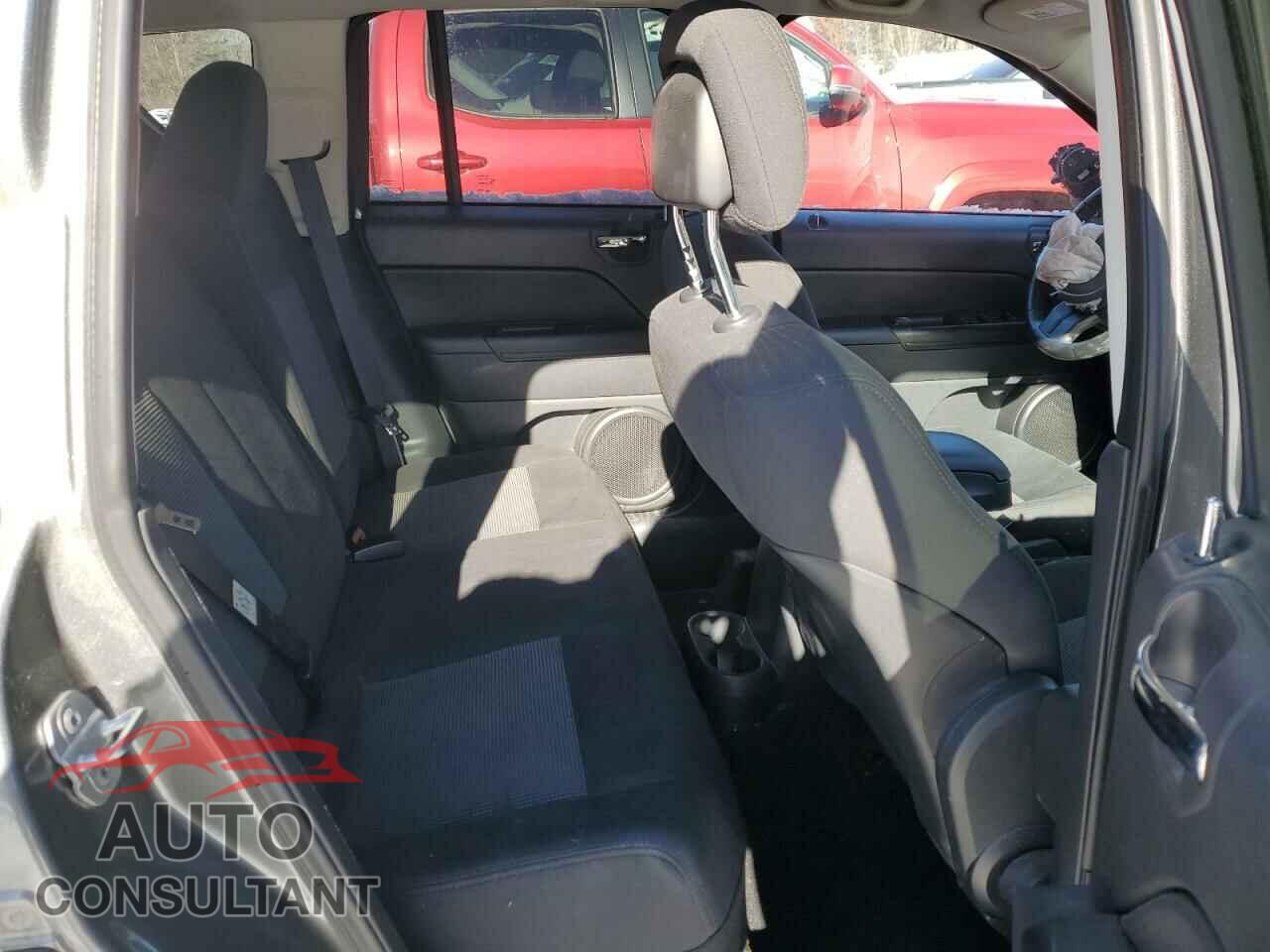 JEEP COMPASS 2011 - 1J4NF1FB8BD215327