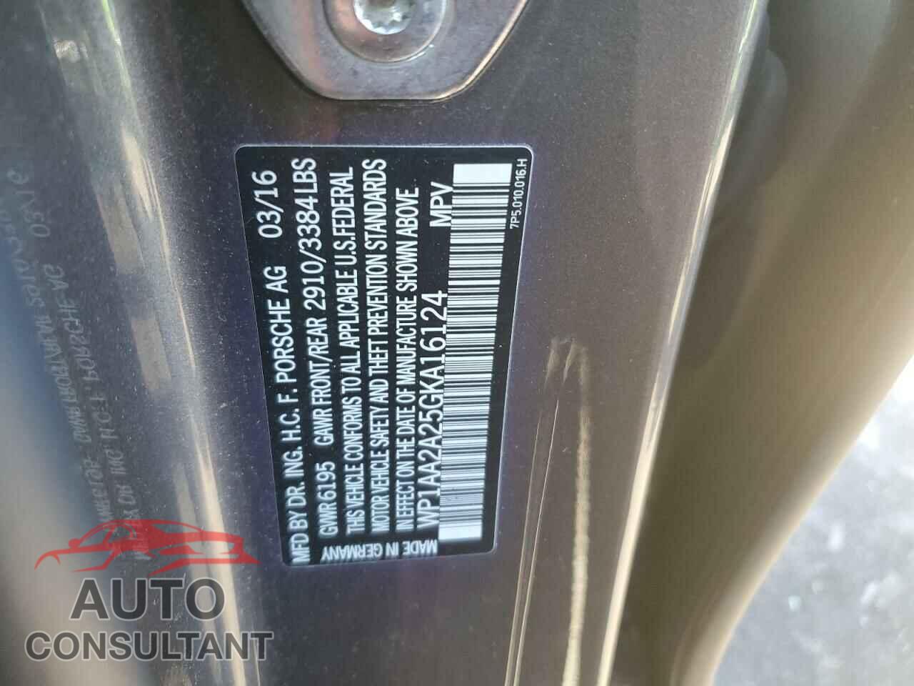 PORSCHE CAYENNE 2016 - WP1AA2A25GKA16124