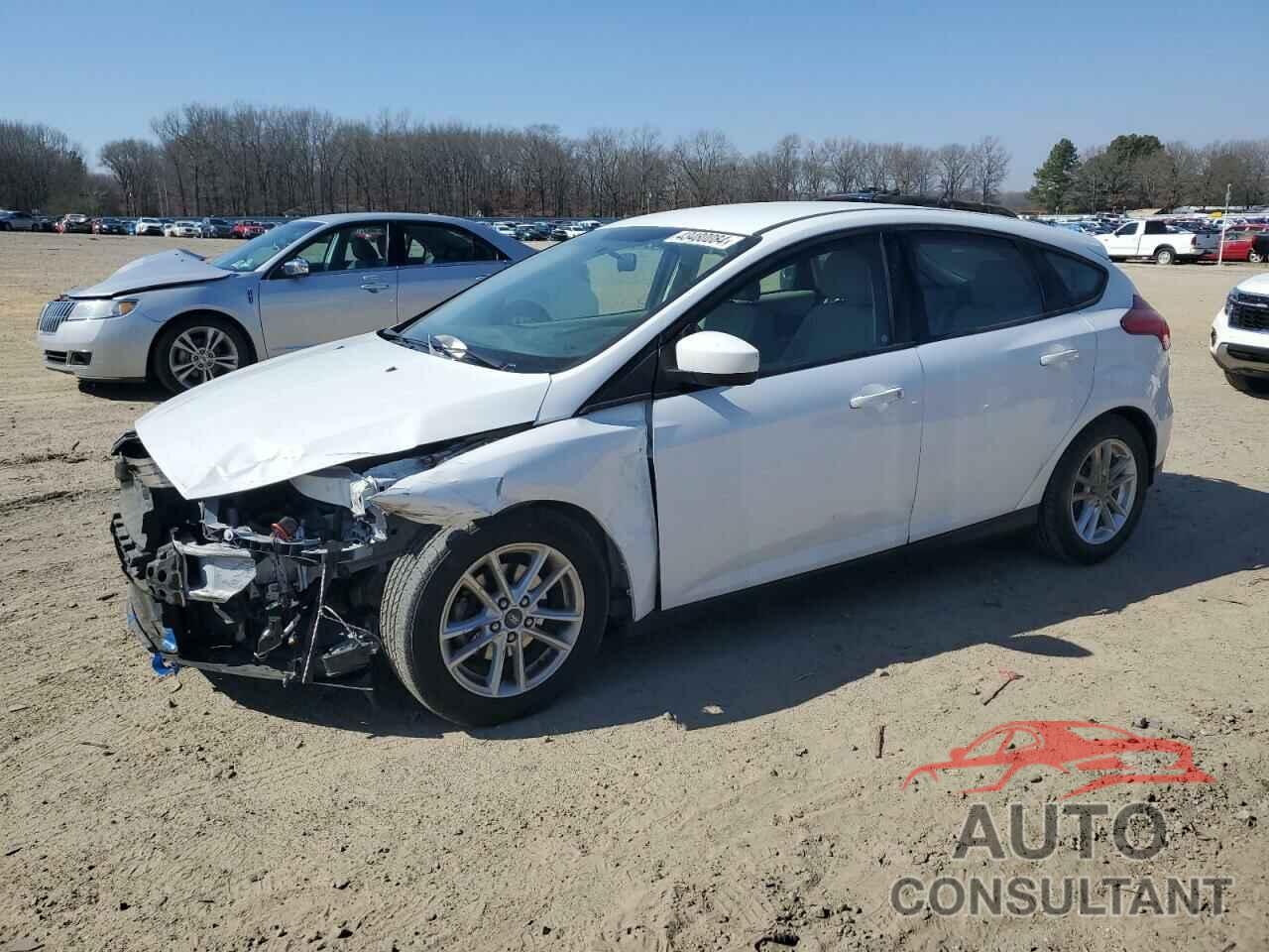 FORD FOCUS 2018 - 1FADP3K29JL206565