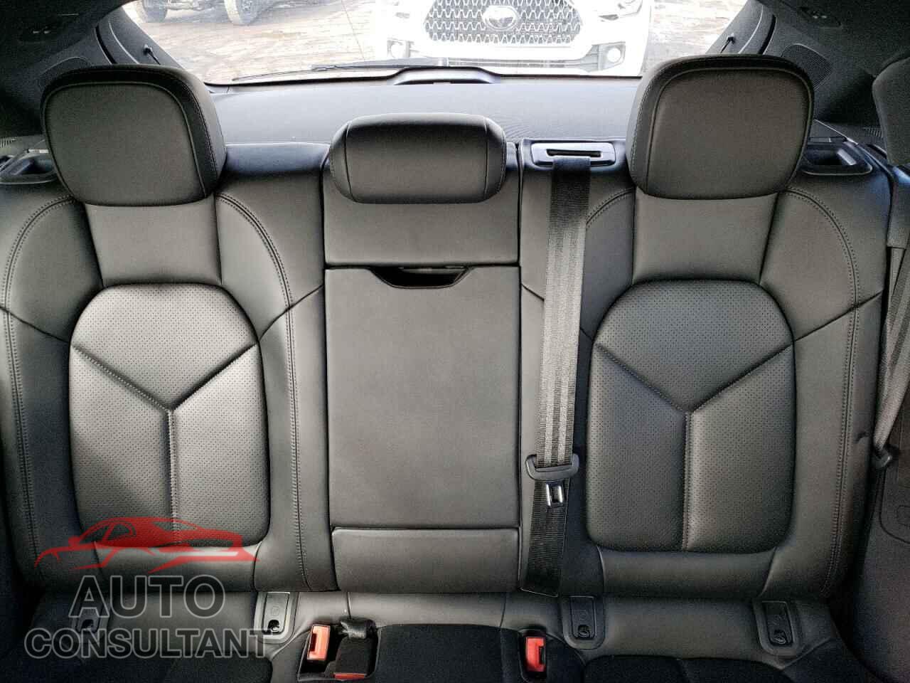 PORSCHE MACAN 2018 - WP1AA2A51JLB10965