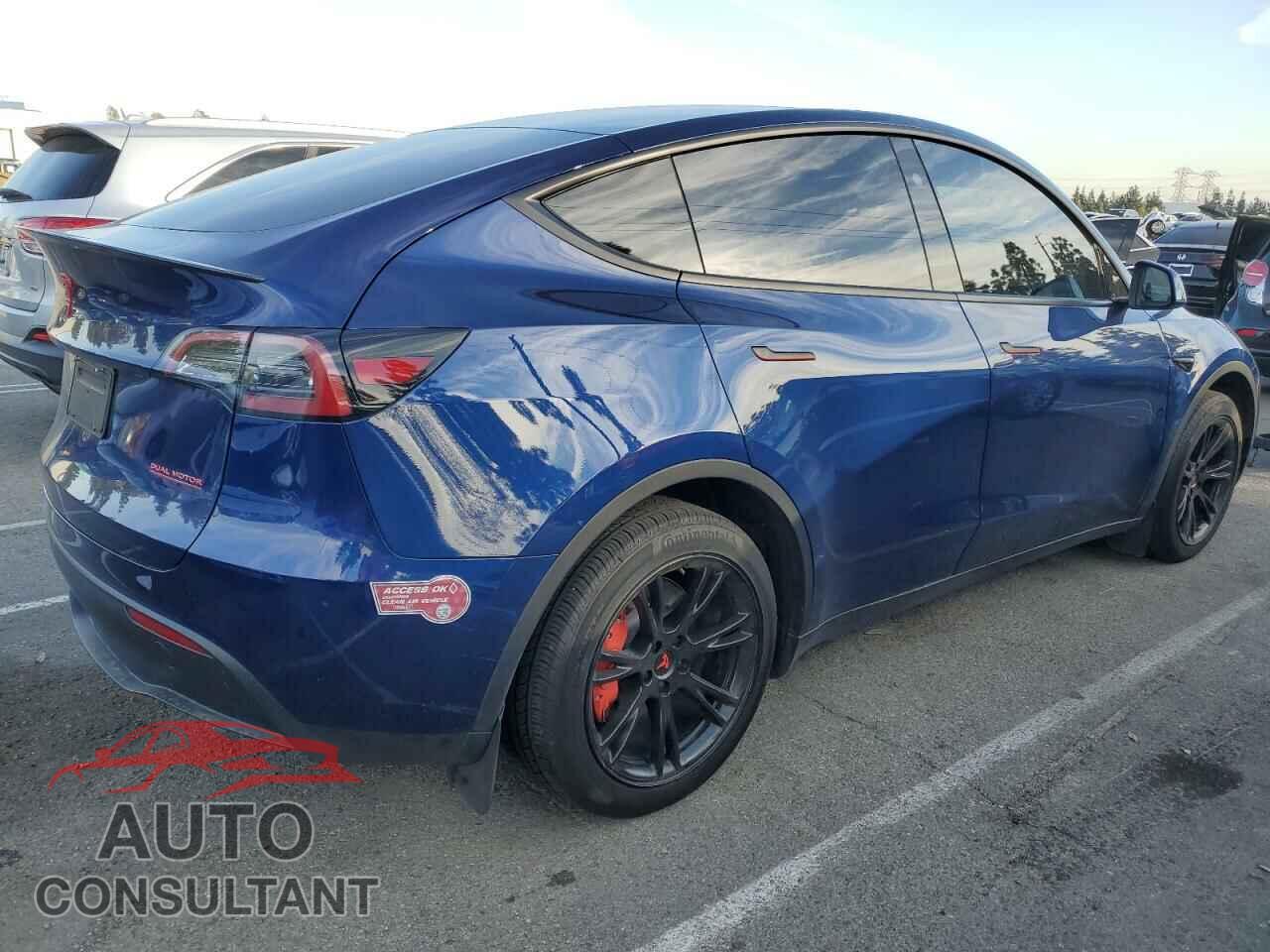TESLA MODEL Y 2024 - 7SAYGDED3RF041256