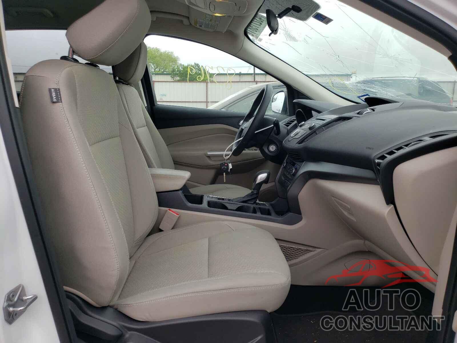 FORD ESCAPE 2018 - 1FMCU0GD1JUA44153