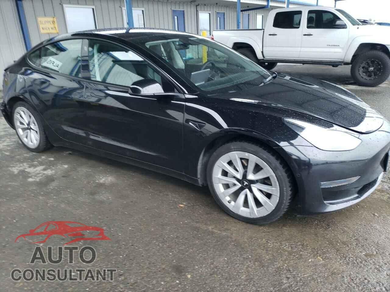TESLA MODEL 3 2022 - 5YJ3E1EA8NF304515