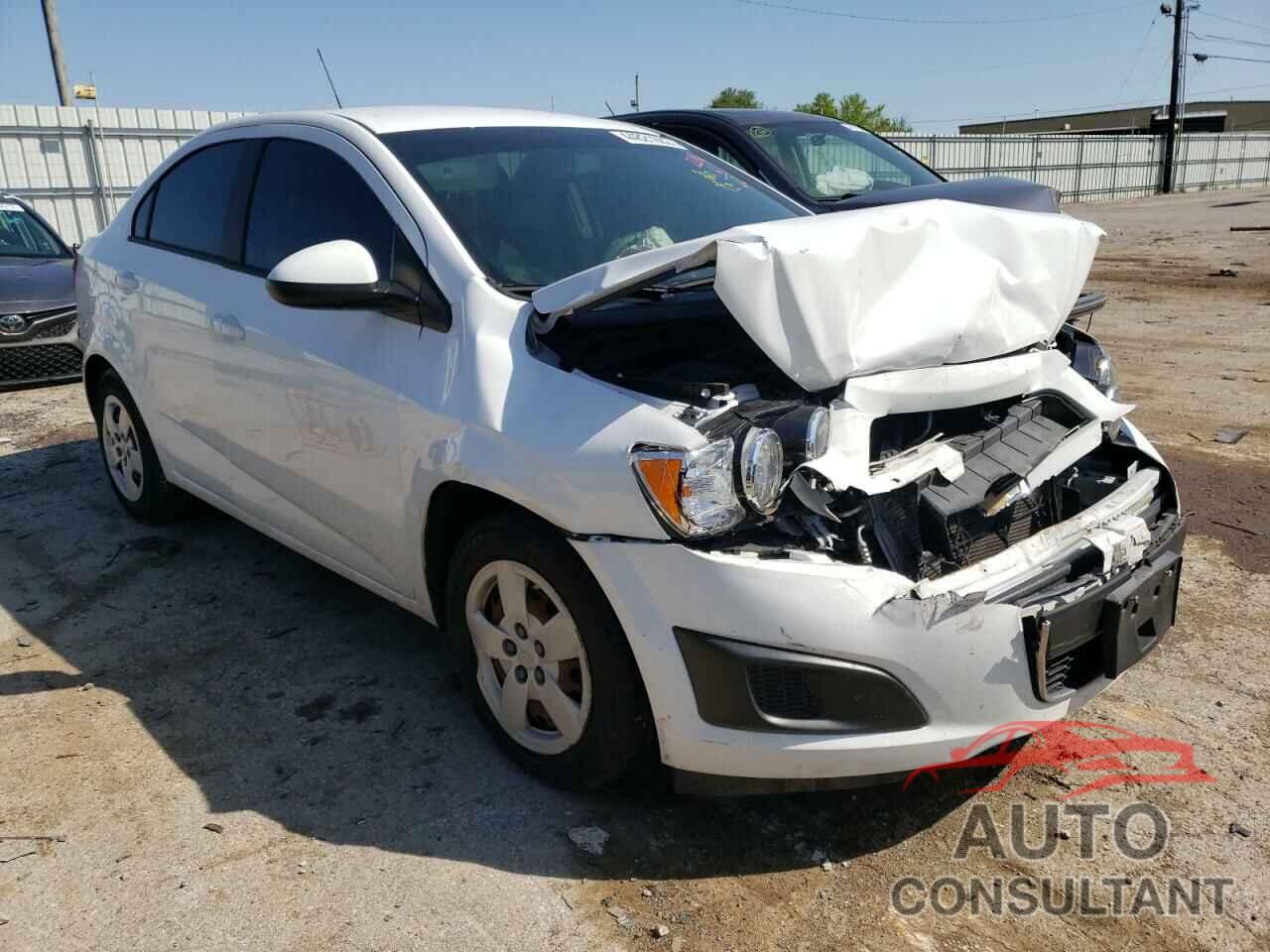 CHEVROLET SONIC 2016 - 1G1JA5SH9G4102216