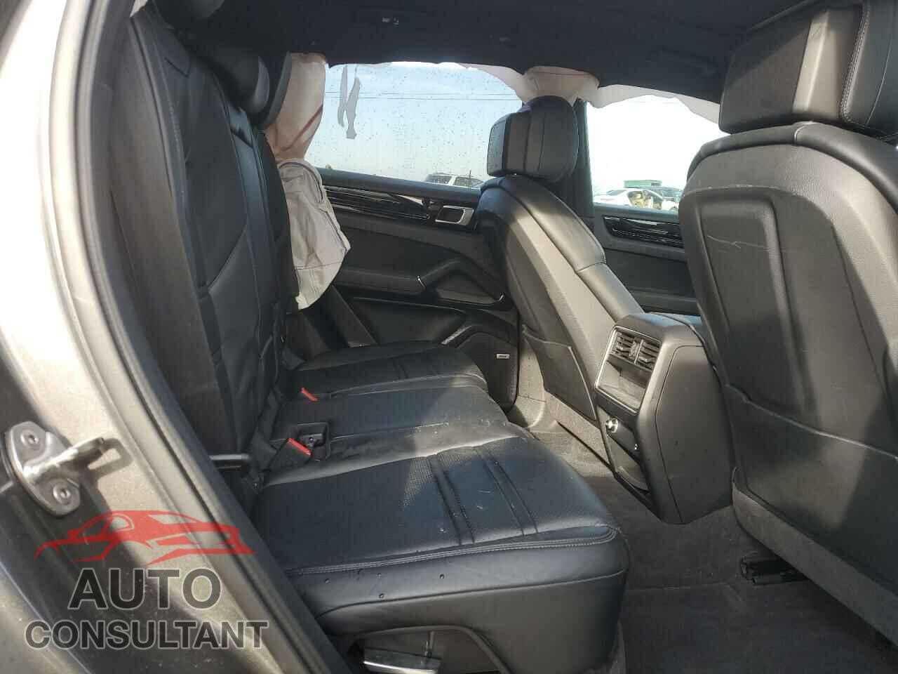 PORSCHE CAYENNE 2021 - WP1AA2AY2MDA01617