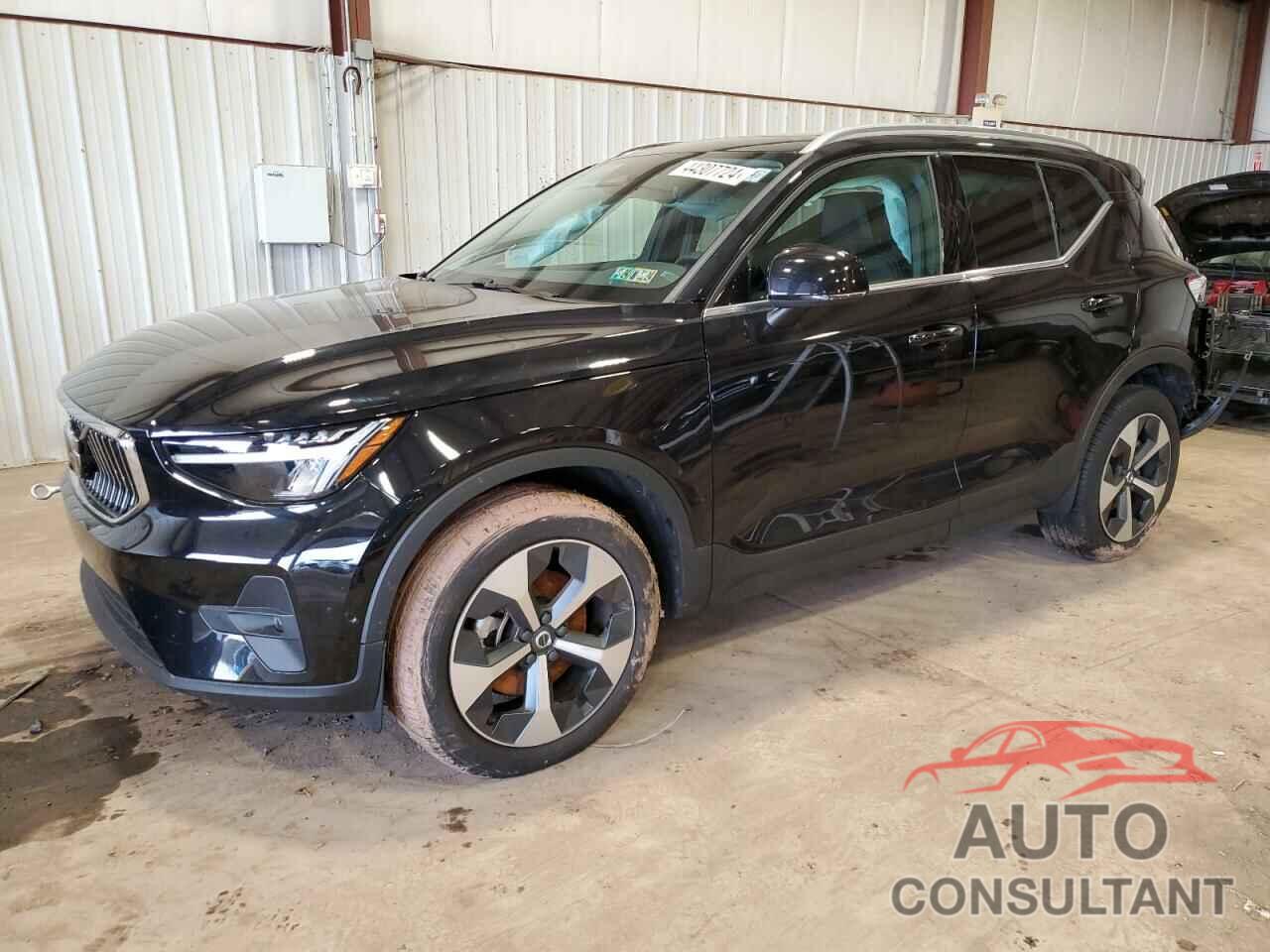 VOLVO XC40 PLUS 2023 - YV4K92HN0P2918935