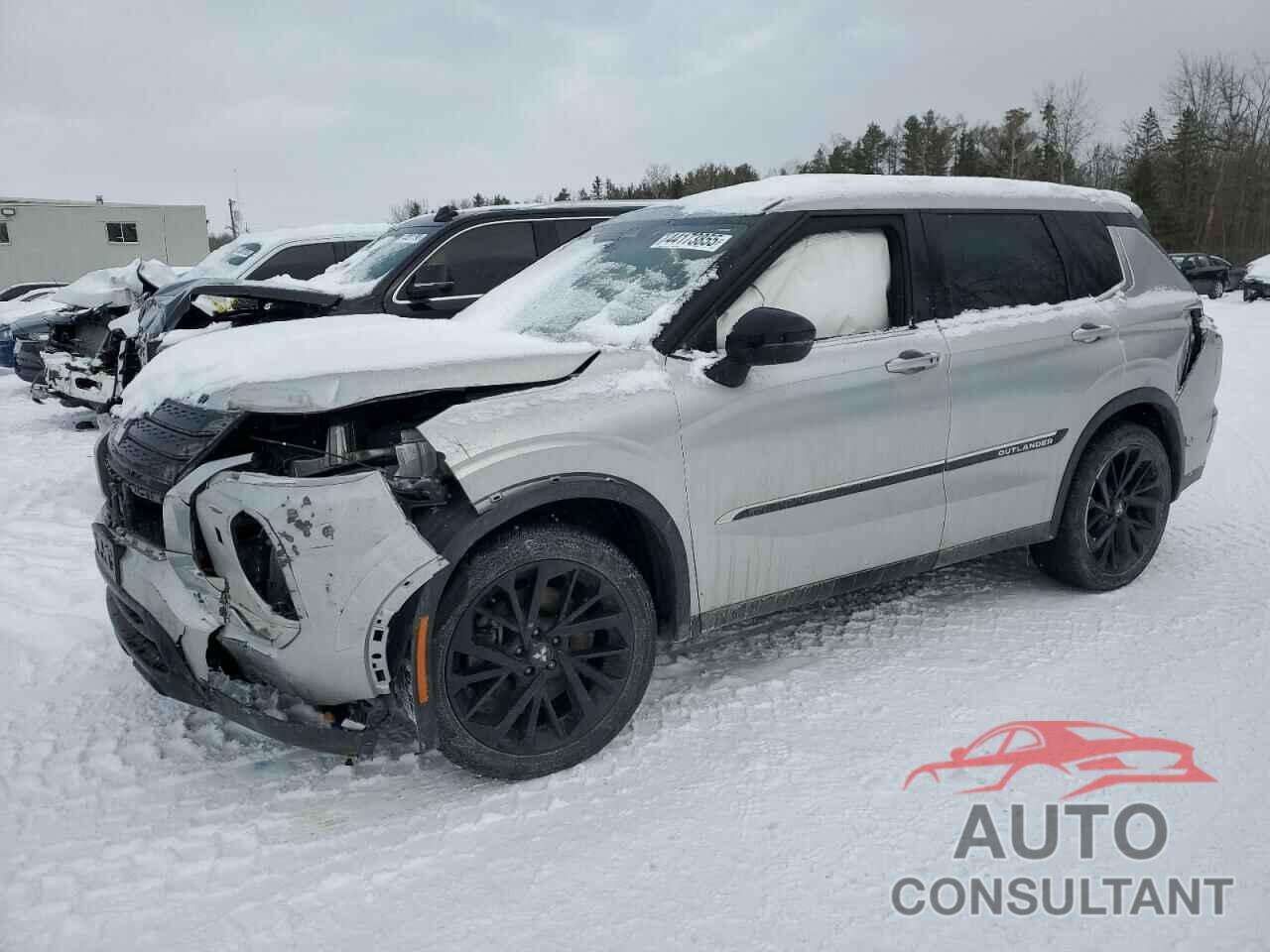 MITSUBISHI OUTLANDER 2023 - JA4J4UA84PZ608558