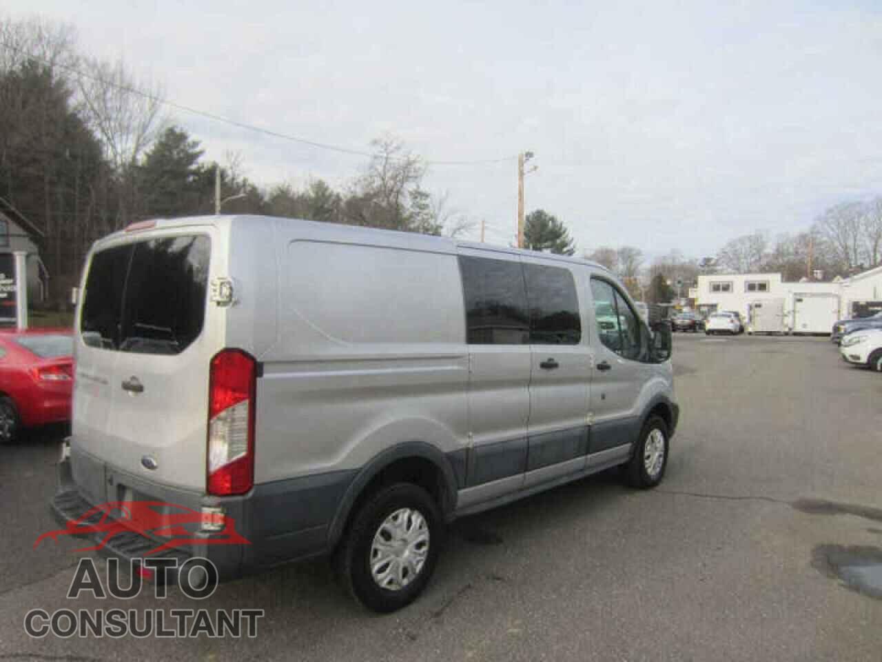 FORD TRANSIT 2015 - 1FTNR1ZM7FKA57297