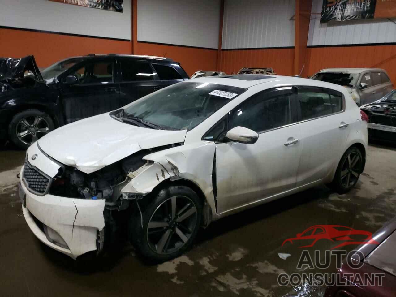 KIA FORTE 2017 - KNAFX5A82H5680759