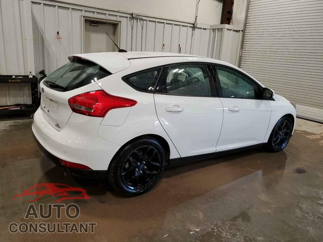 FORD FOCUS 2016 - 1FADP3K27GL214429