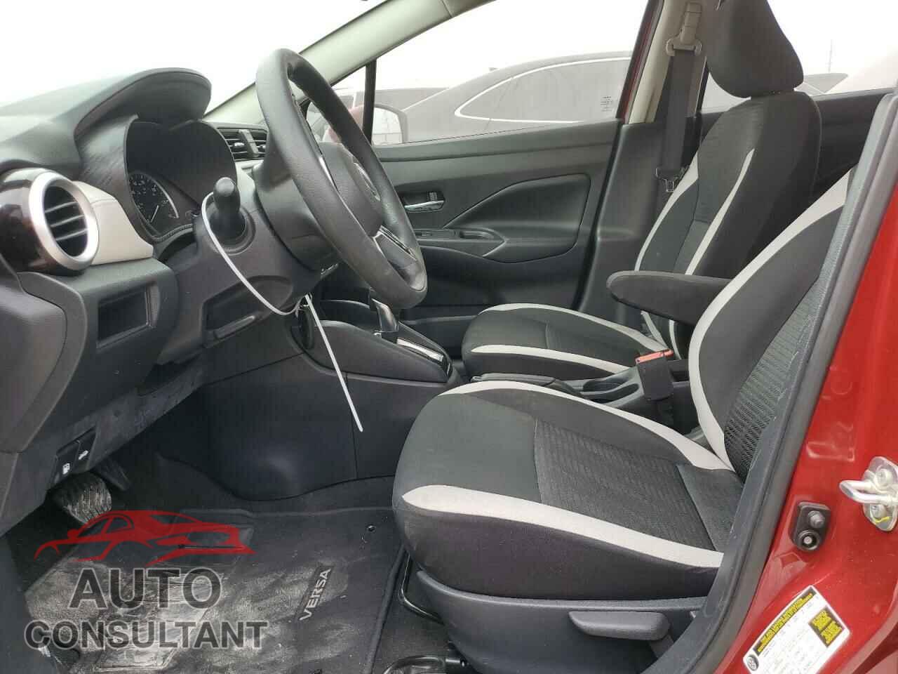 NISSAN VERSA 2020 - 3N1CN8EV5LL902848