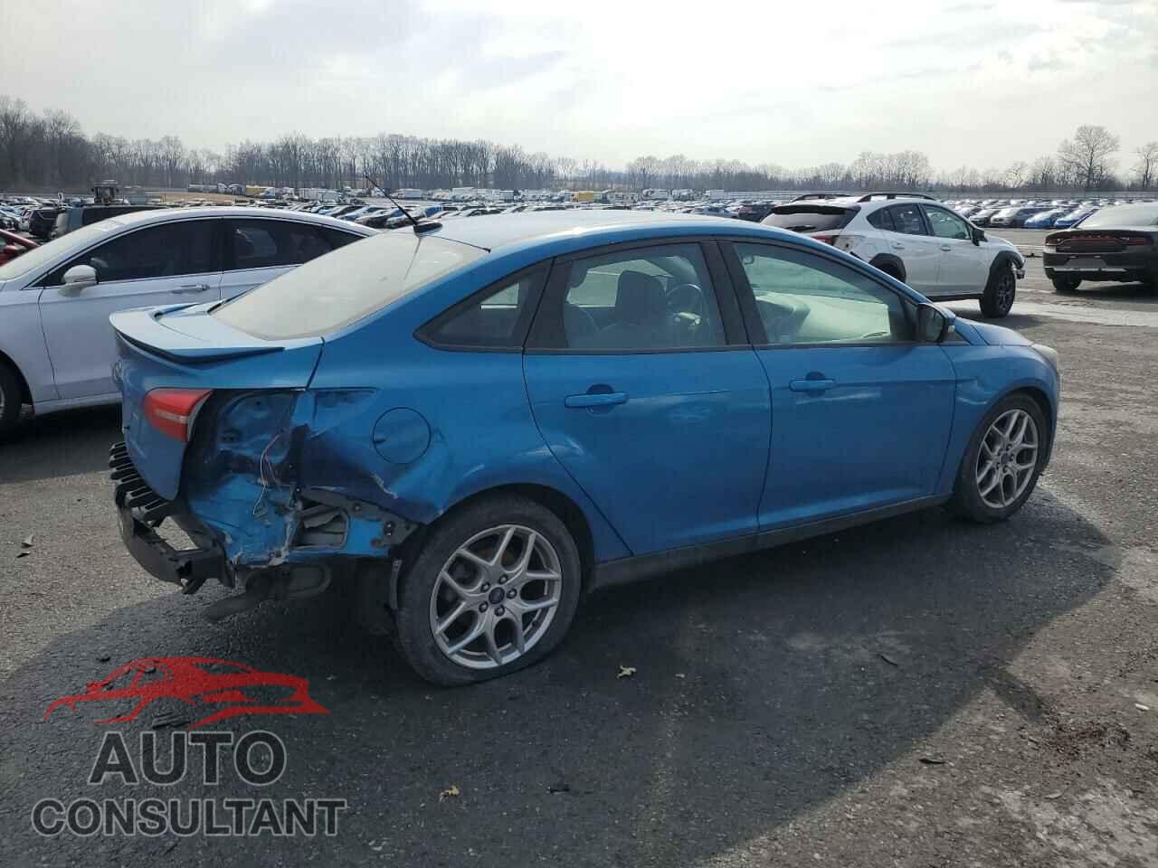 FORD FOCUS 2015 - 1FADP3F20FL310962