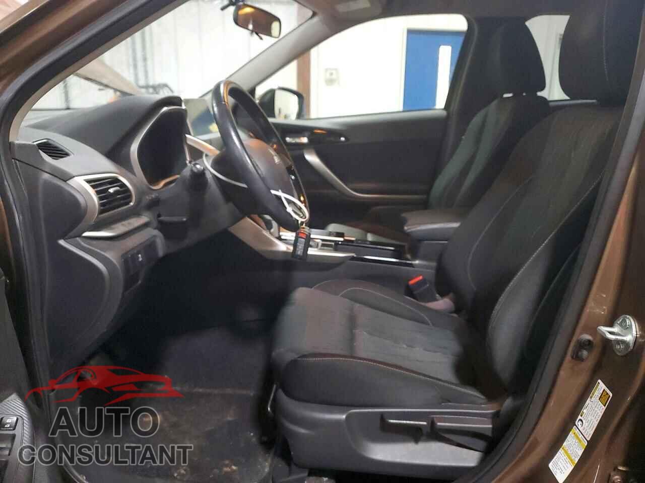 MITSUBISHI ECLIPSE 2018 - JA4AT5AA0JZ044250