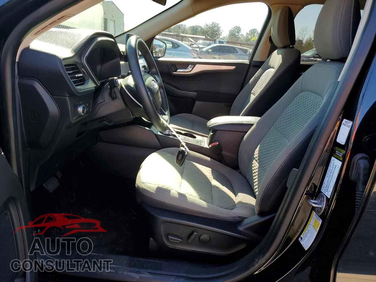 FORD ESCAPE 2020 - 1FMCU0G60LUA12413