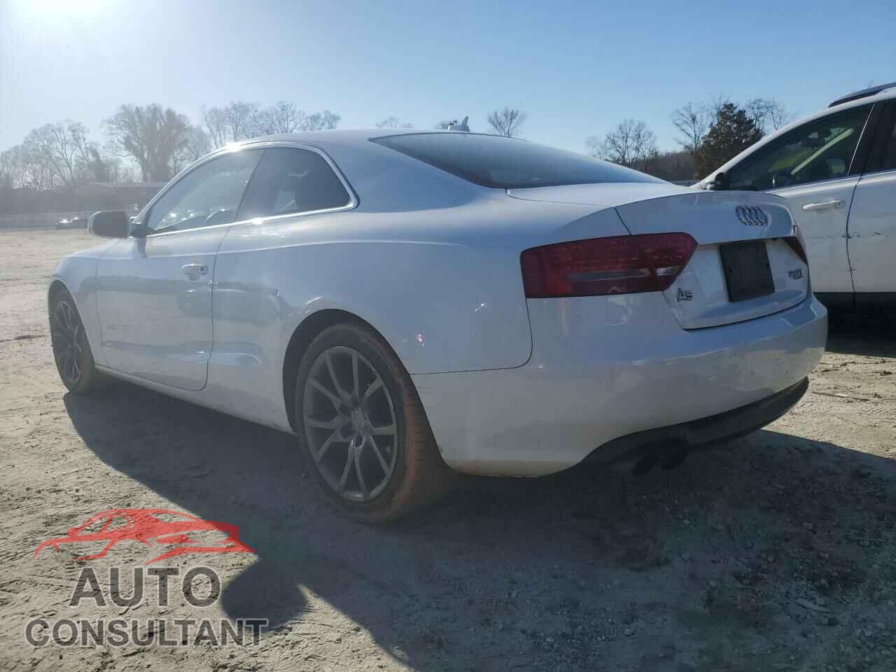 AUDI A5 2012 - WAULFAFR4CA001932