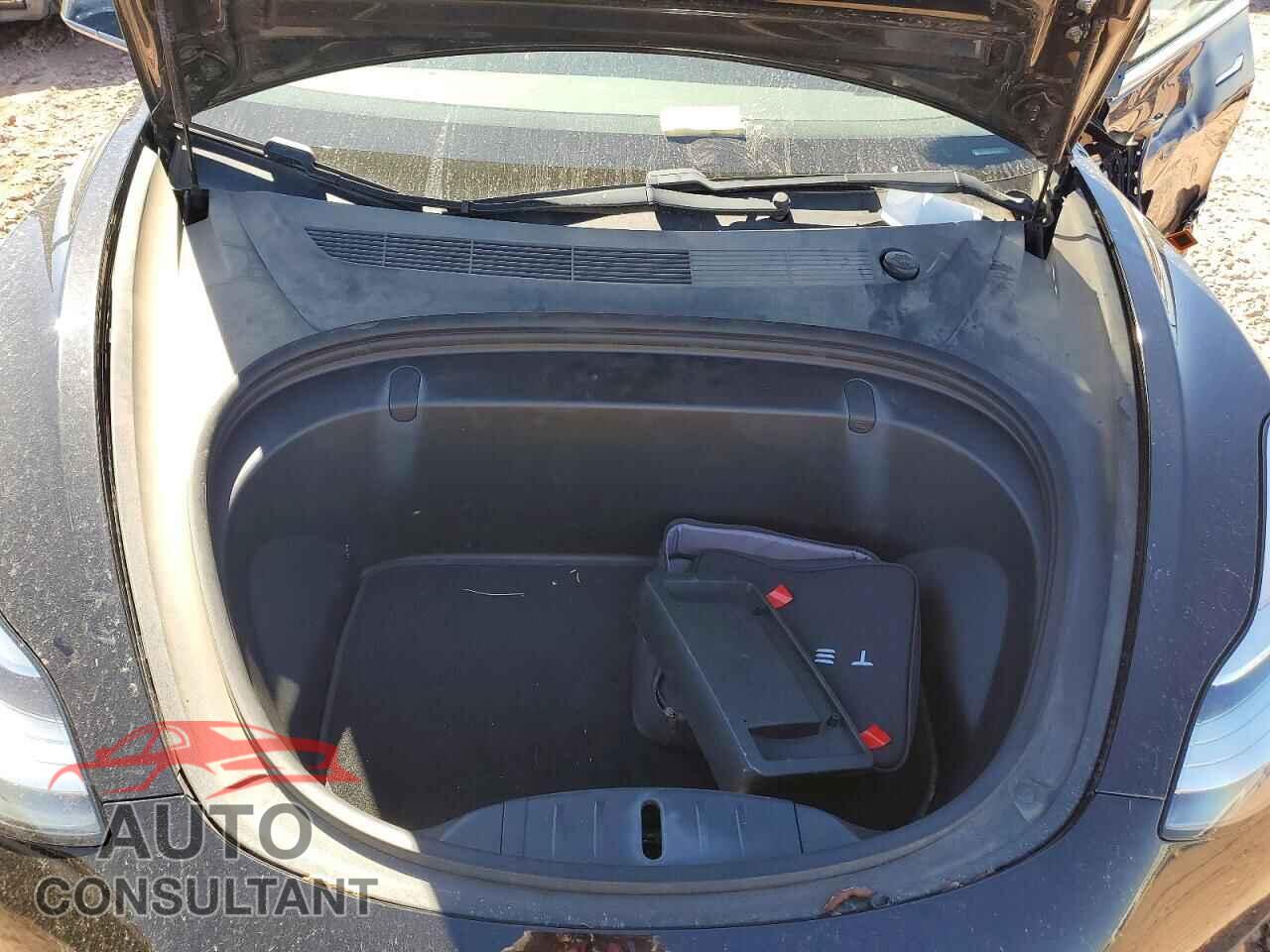 TESLA MODEL 3 2018 - 5YJ3E1EAXJF173372