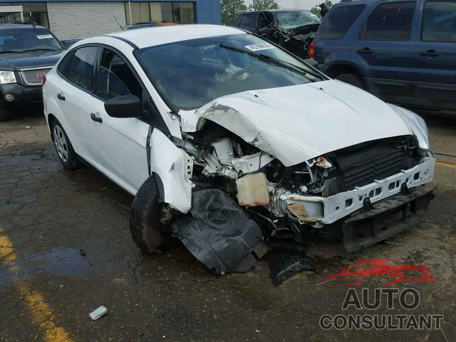 FORD FOCUS 2017 - 1FADP3E29HL323987