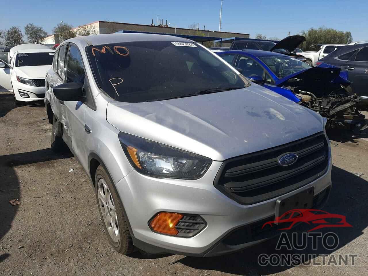 FORD ESCAPE 2018 - 1FMCU0F7XJUA31235