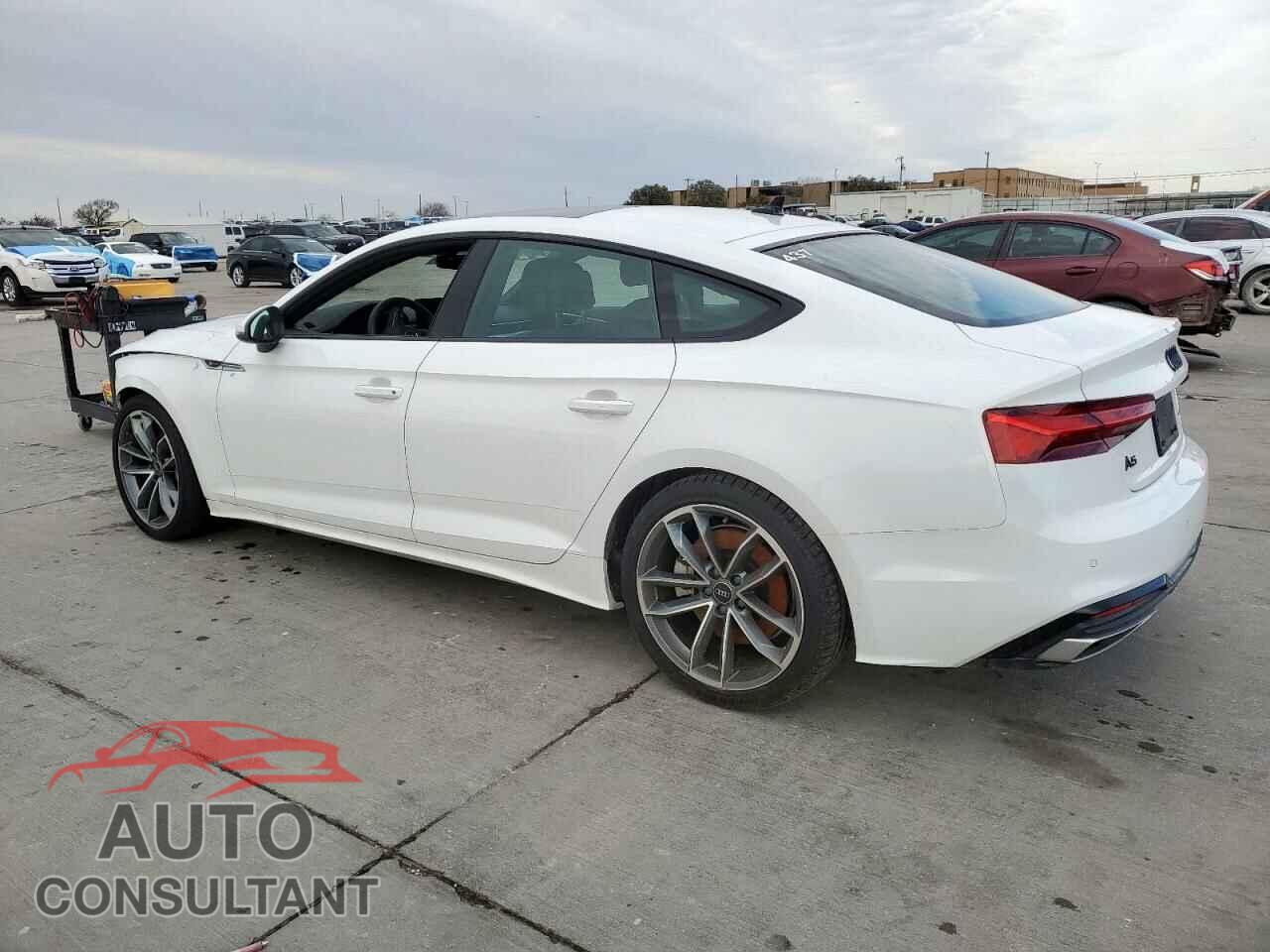AUDI A5 2024 - WAUDACF55RA081956