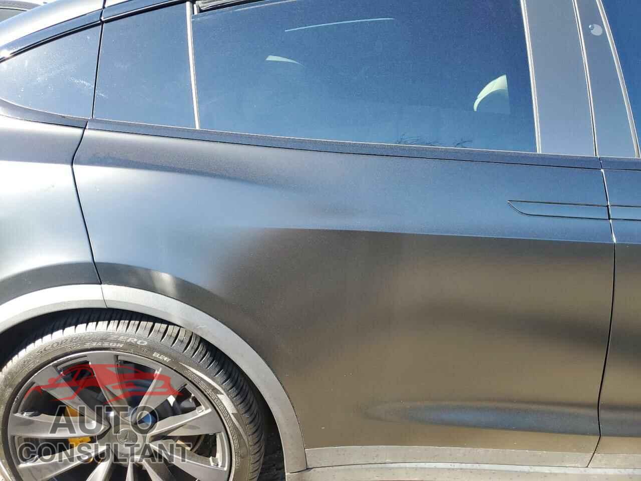 TESLA MODEL X 2022 - 7SAXCAE5XNF349727