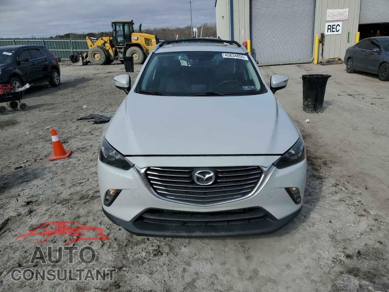 MAZDA CX-3 2017 - JM1DKFD70H0141197
