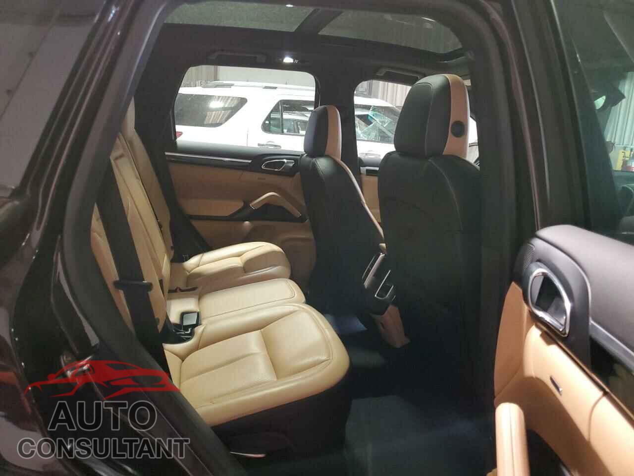PORSCHE CAYENNE 2017 - WP1AA2A26HKA88001
