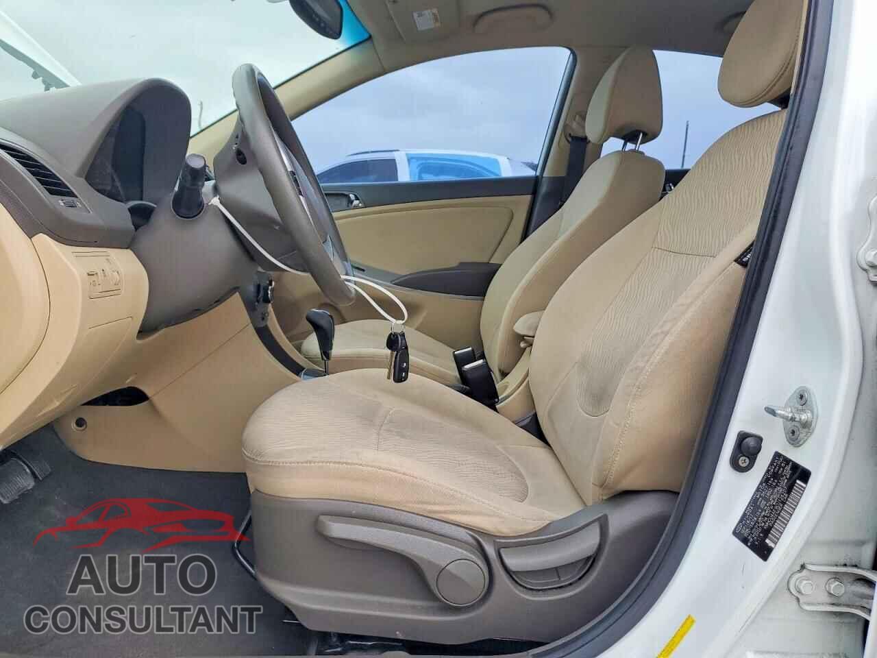 HYUNDAI ACCENT 2012 - KMHCU4AE9CU126207