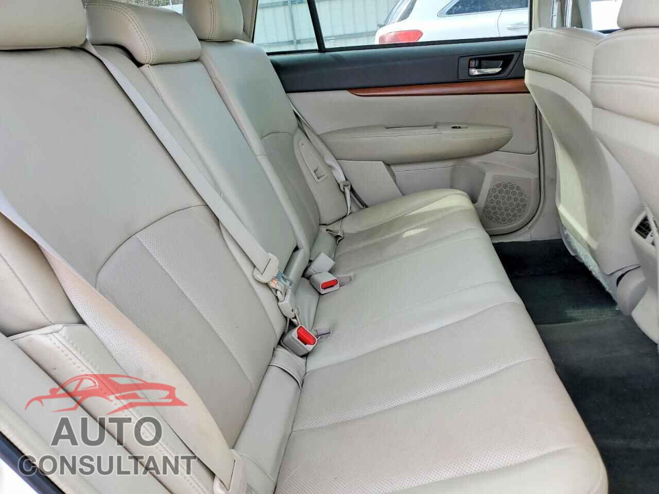 SUBARU OUTBACK 2014 - 4S4BRCLC3E3298213
