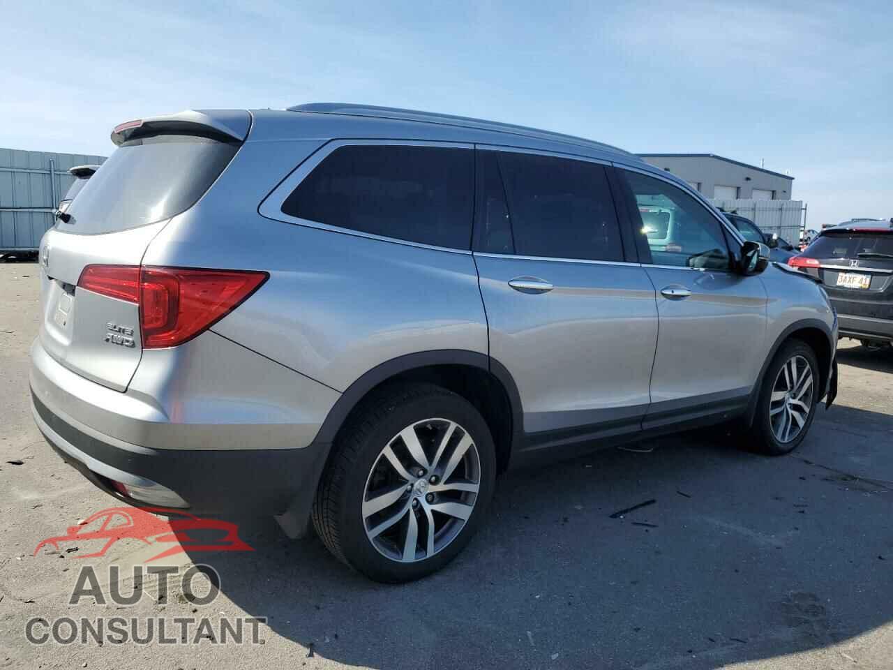 HONDA PILOT 2017 - 5FNYF6H07HB004889