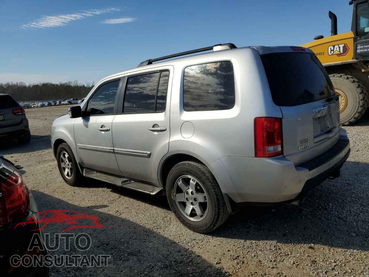 HONDA PILOT 2011 - 5FNYF3H98BB028946