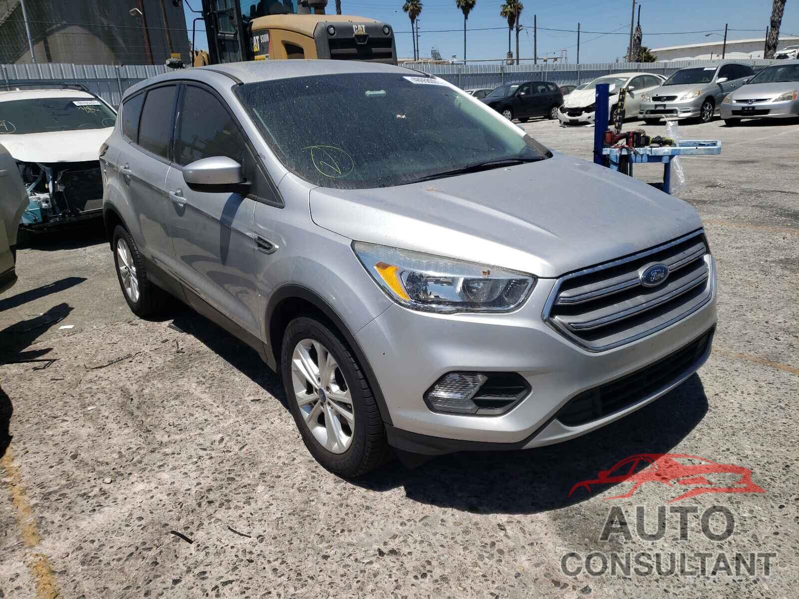 FORD ESCAPE 2017 - 1FMCU0GD3HUB90998