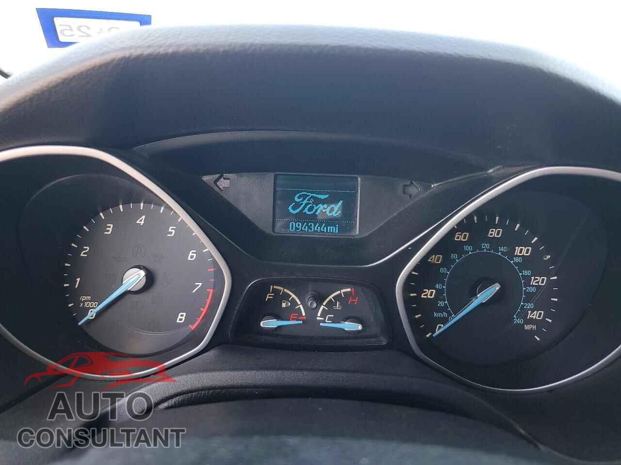 FORD FOCUS 2014 - 1FADP3E2XEL440070