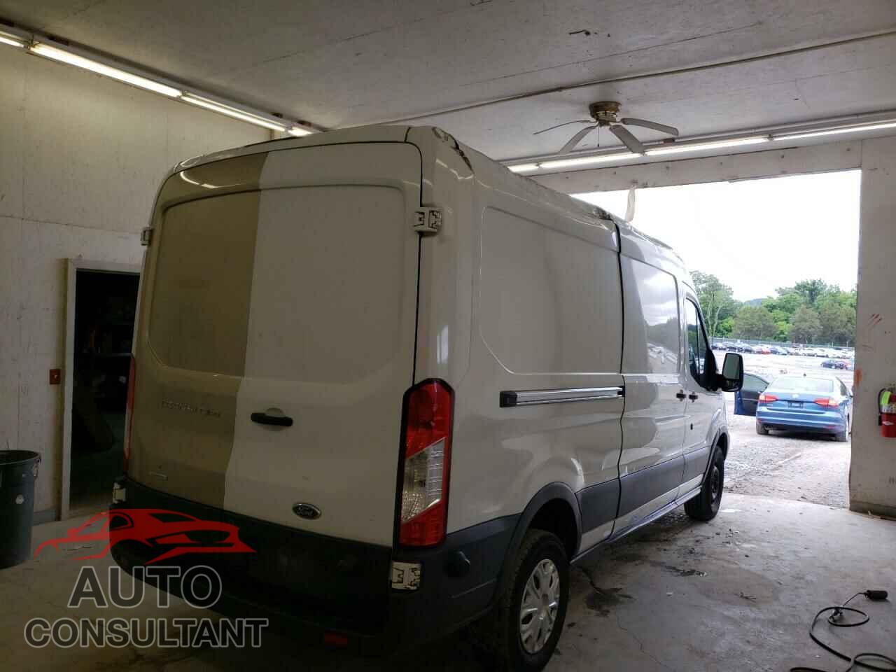 FORD TRANSIT 2016 - 1FTYR2CM2GKA17240