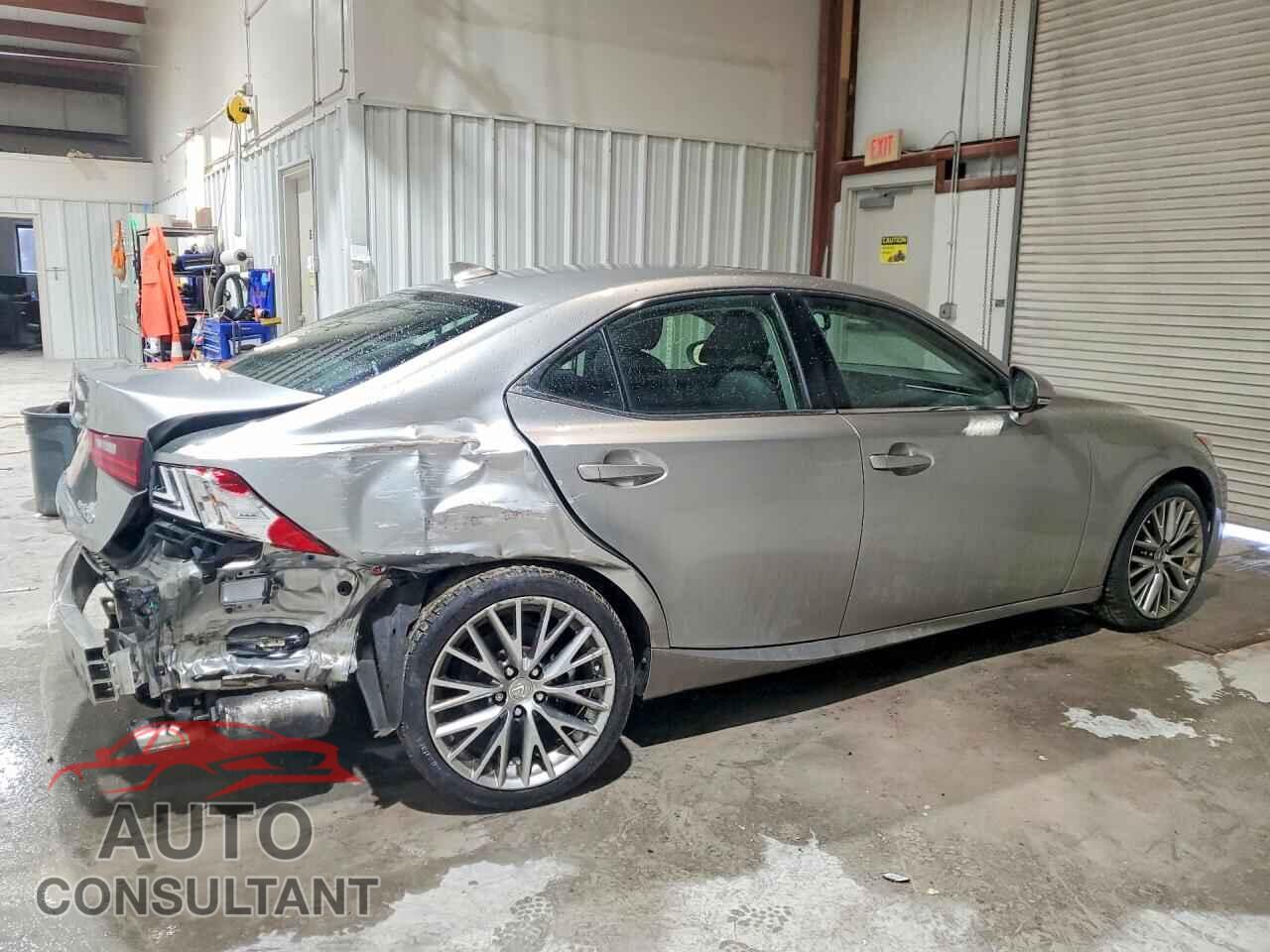 LEXUS IS 2014 - JTHCF1D20E5000537