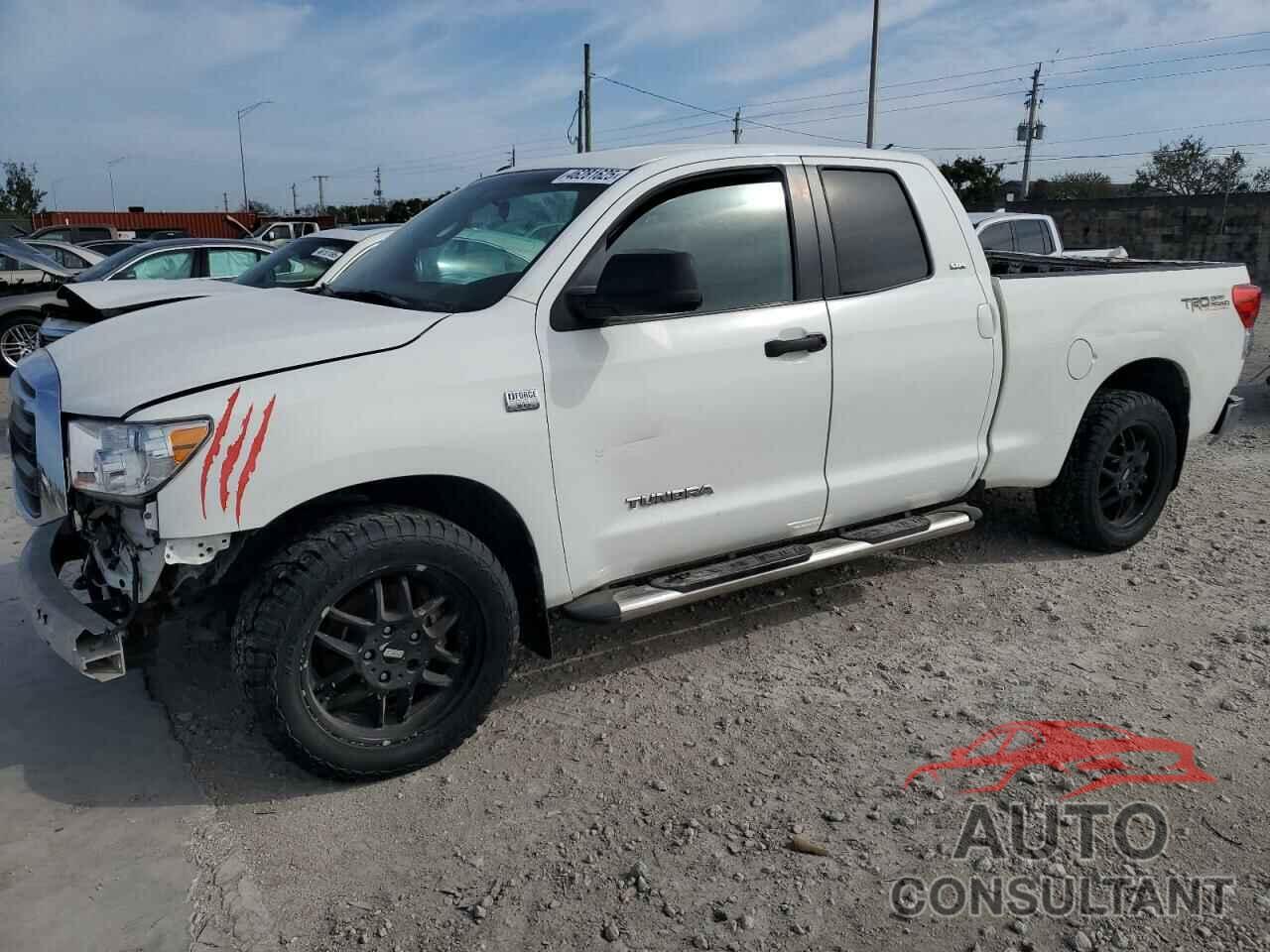TOYOTA TUNDRA 2010 - 5TFRM5F16AX007598