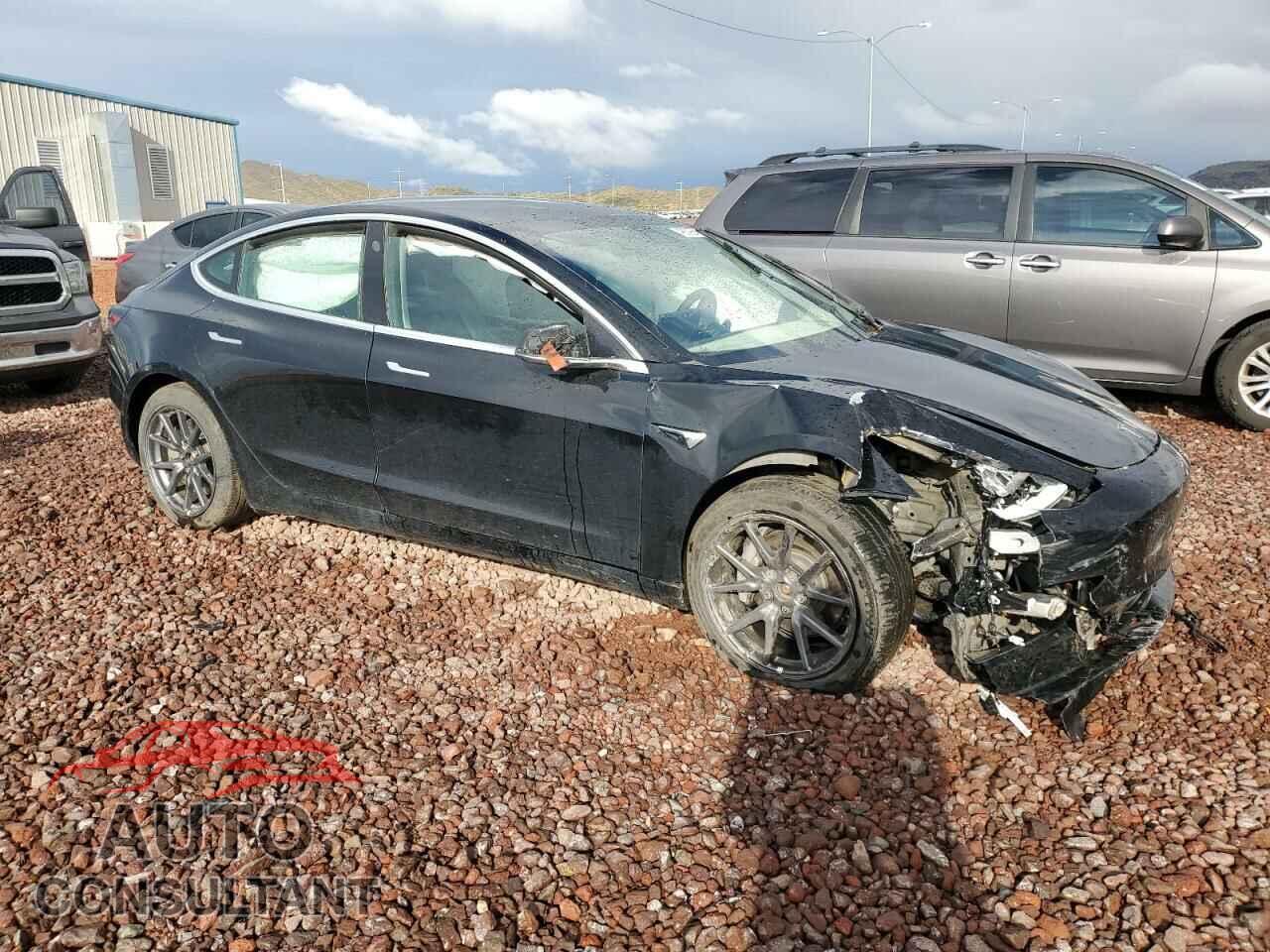 TESLA MODEL 3 2019 - 5YJ3E1EB7KF451557
