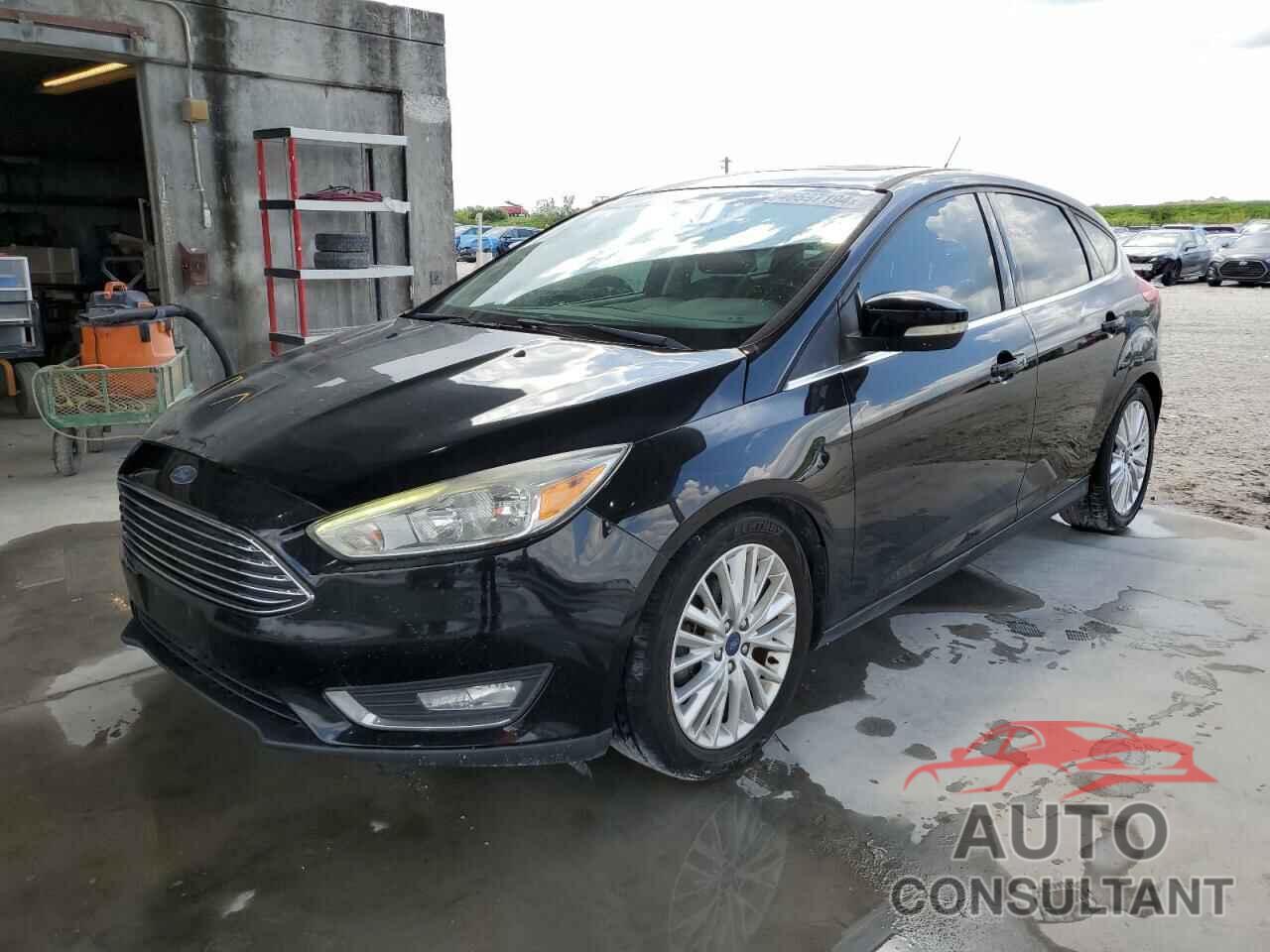 FORD FOCUS 2018 - 1FADP3N26JL325878