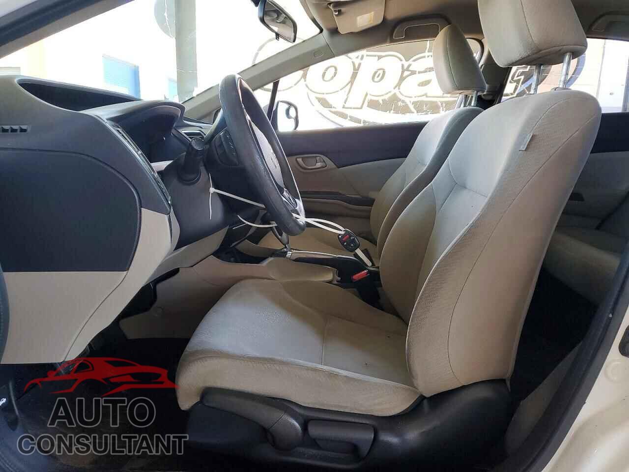HONDA CIVIC 2013 - 2HGFB2F54DH578074