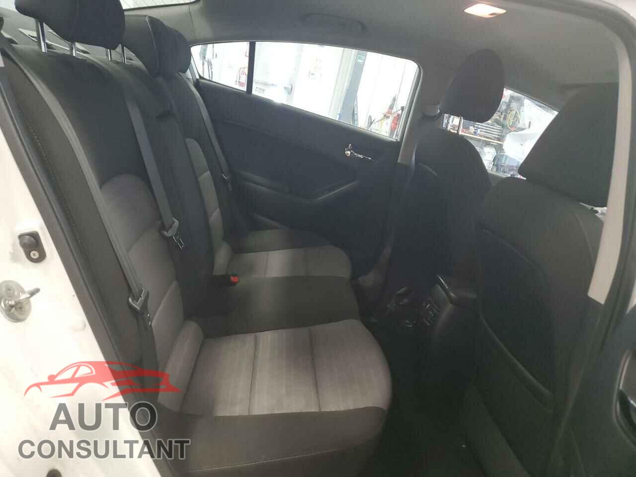 KIA FORTE 2015 - KNAFX4A80F5299967