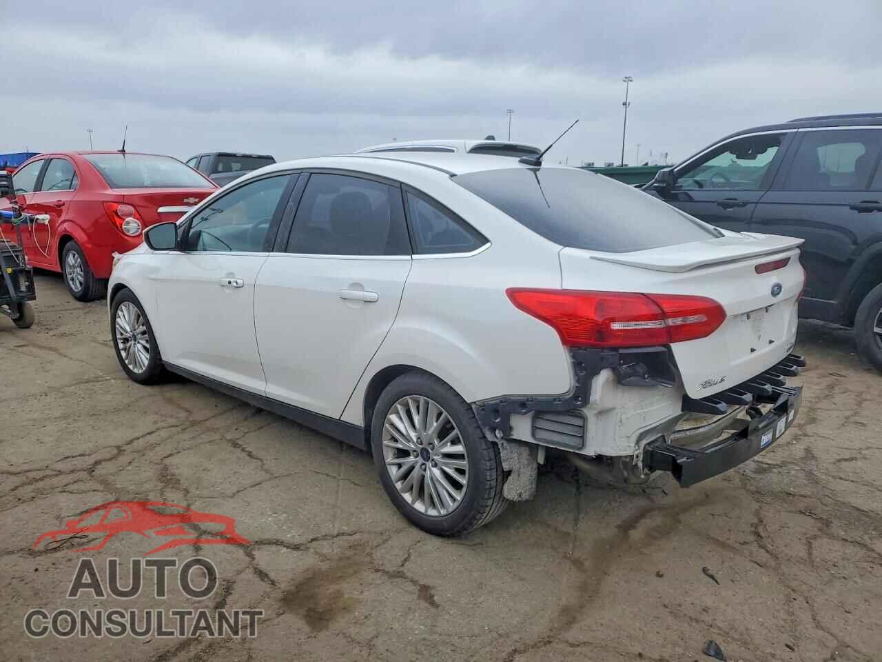 FORD FOCUS 2015 - 1FADP3J24FL323219