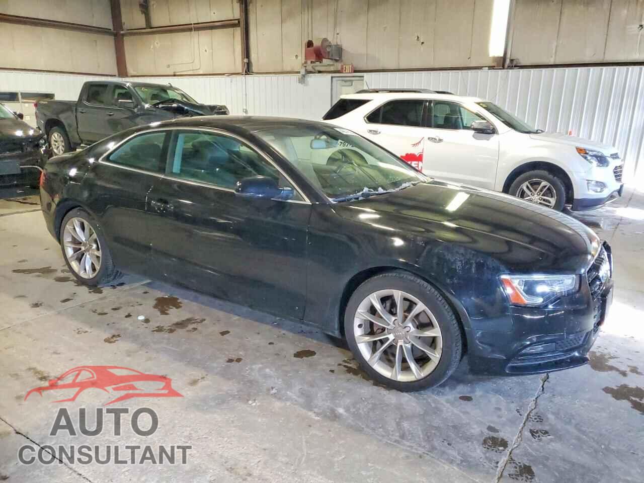 AUDI A5 2014 - WAUCFAFR2EA042157
