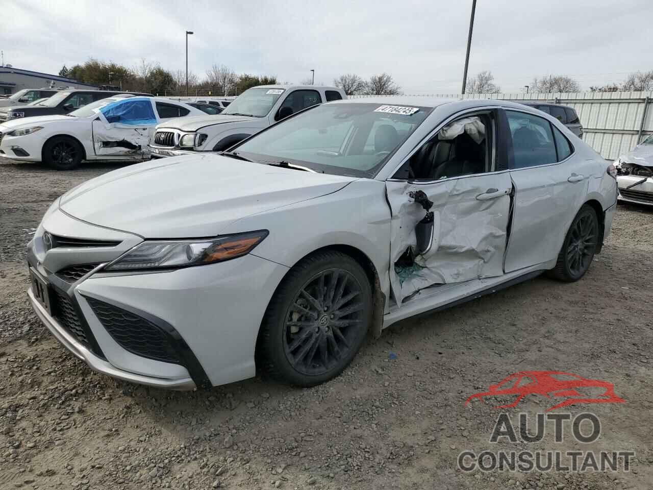 TOYOTA CAMRY 2022 - 4T1K61AK8NU057944