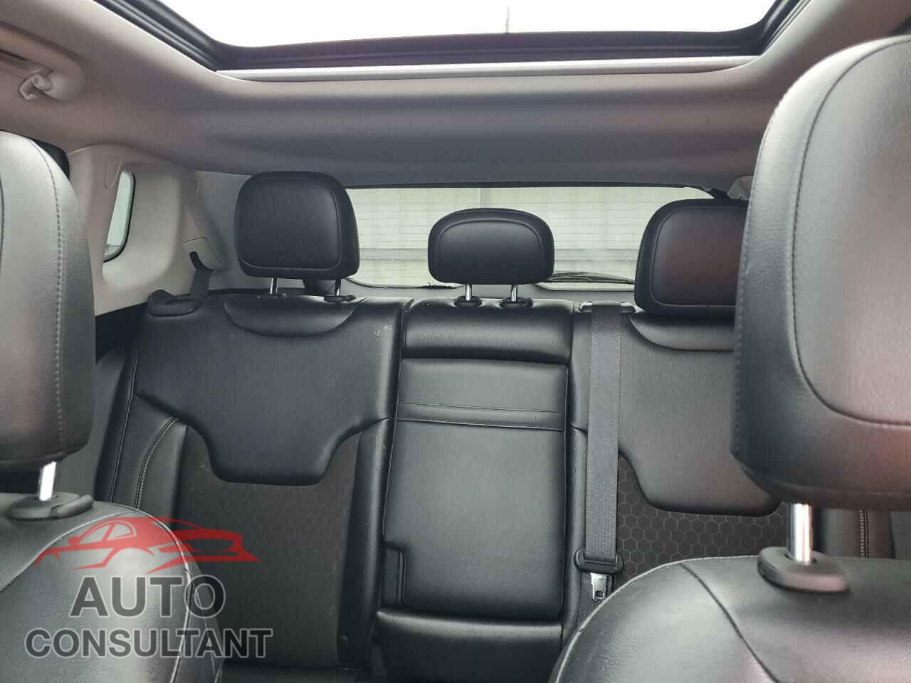 JEEP COMPASS 2017 - 3C4NJCBB7HT617333
