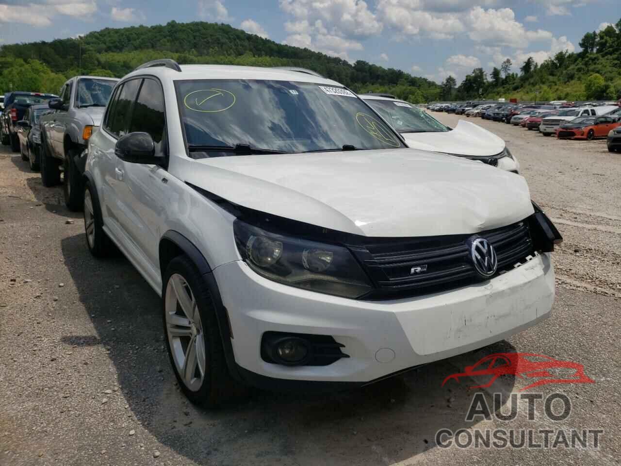 VOLKSWAGEN TIGUAN 2016 - WVGAV7AX8GW088423