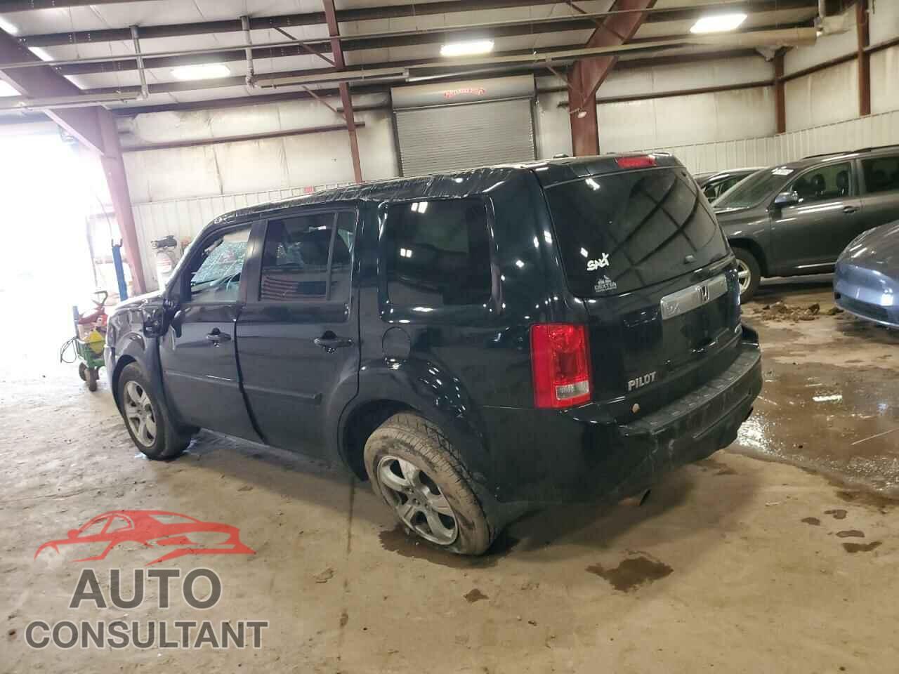 HONDA PILOT 2013 - 5FNYF4H50DB054625
