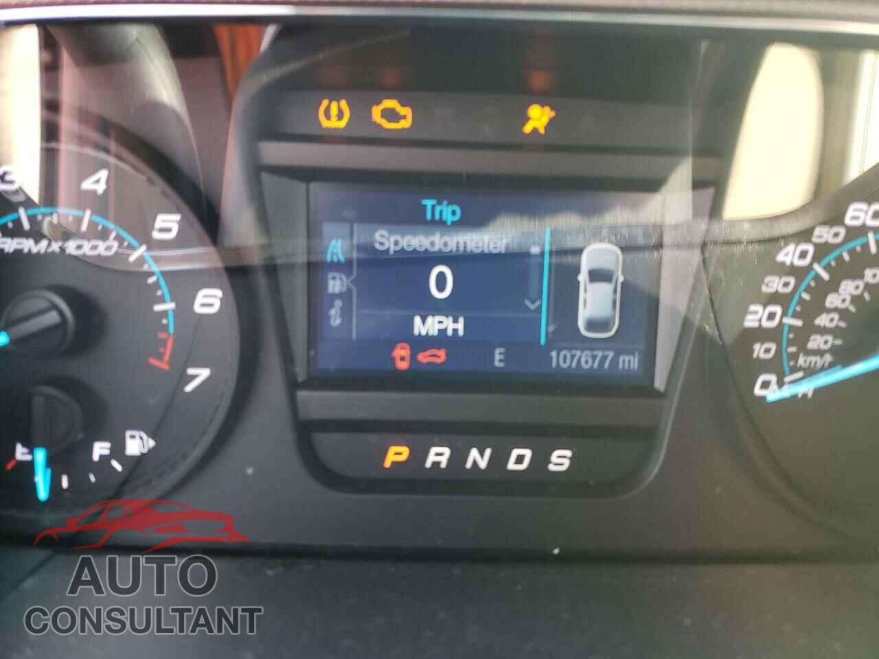 FORD TAURUS 2017 - 1FAHP2D82HG121485